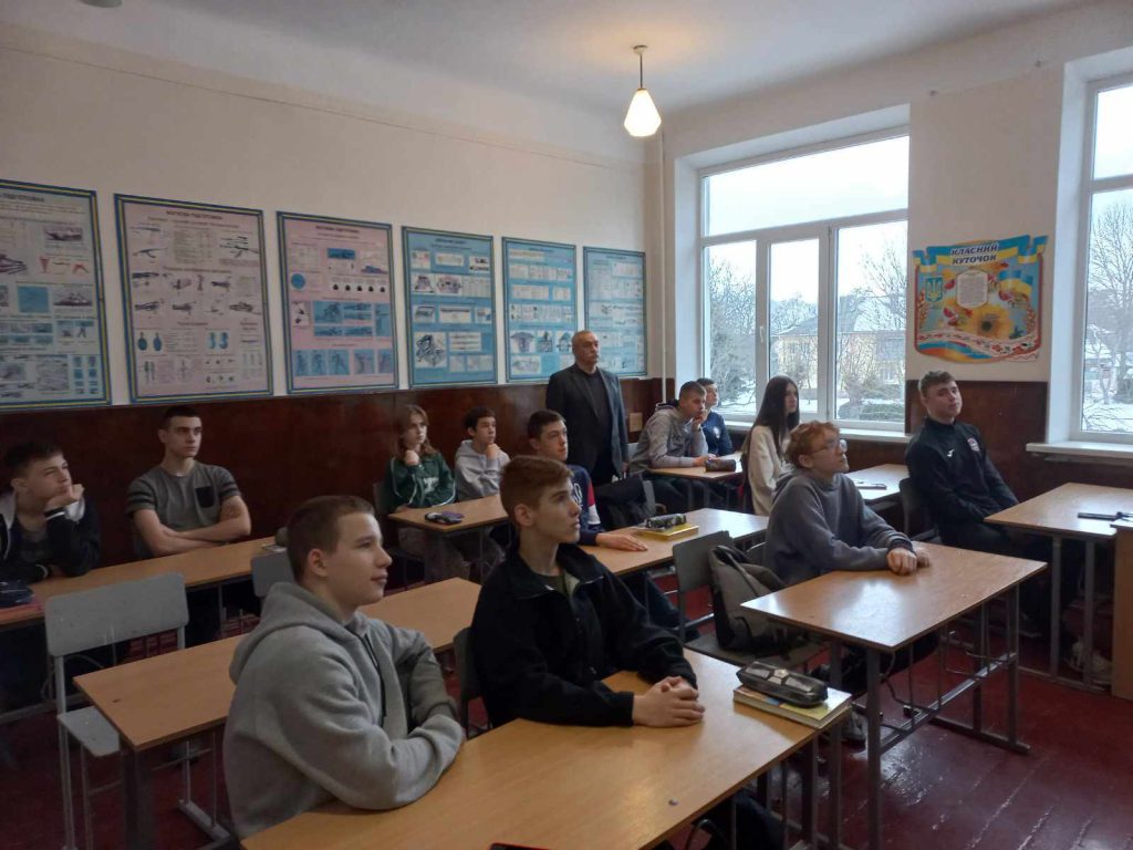 Історичний журнал «Тернистий шлях до свободи України» 415687375_7225941237426130_6240307204488916113_n