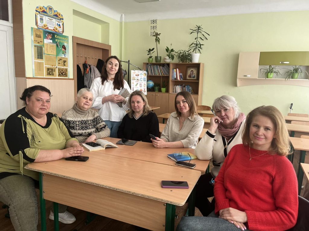 Підсумки роботи шкільної спільноти вчителів суспільно-гуманітарного циклу зображення_viber_2025-05-27_11-47-52-516